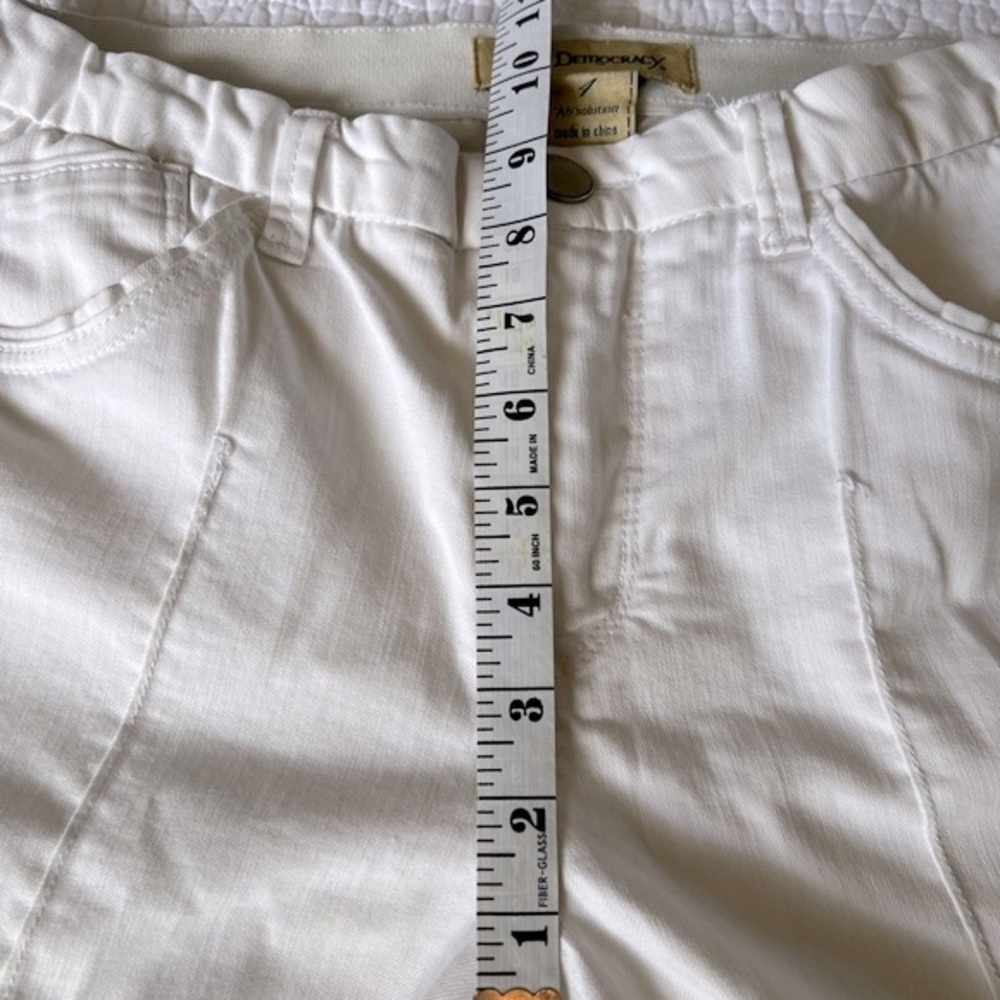 Democracy AbSolution Pintuck White Jeans Women’s Size 4 - Picture 4 of 9